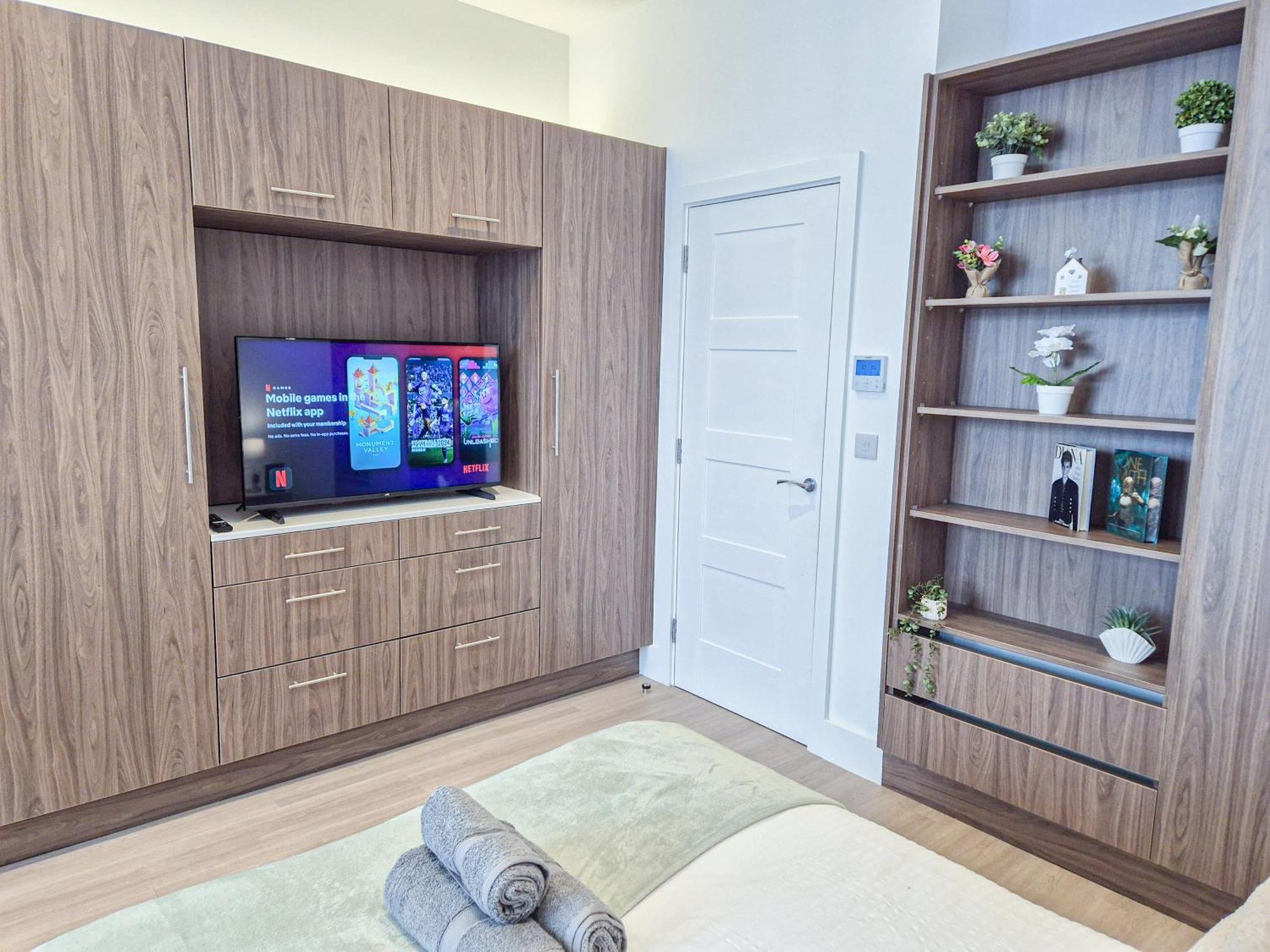 Apartment Modern & 3bedroom Flat With Pvt Balcony Steps From Regent's Park *