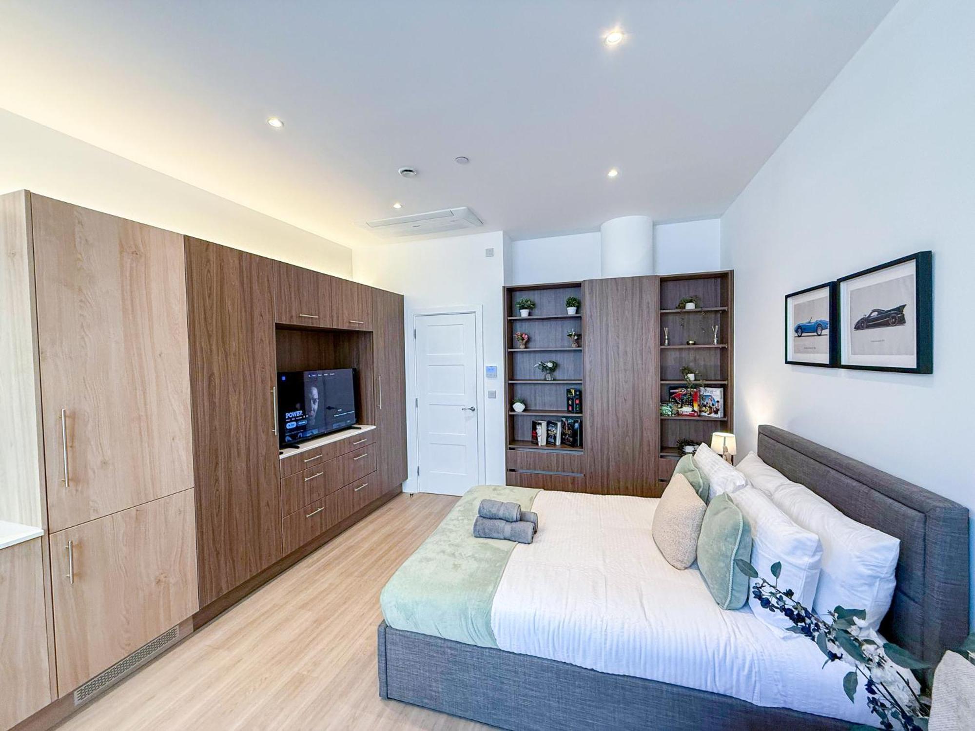 Apartment Modern & 3bedroom Flat With Pvt Balcony Steps From Regent's Park London