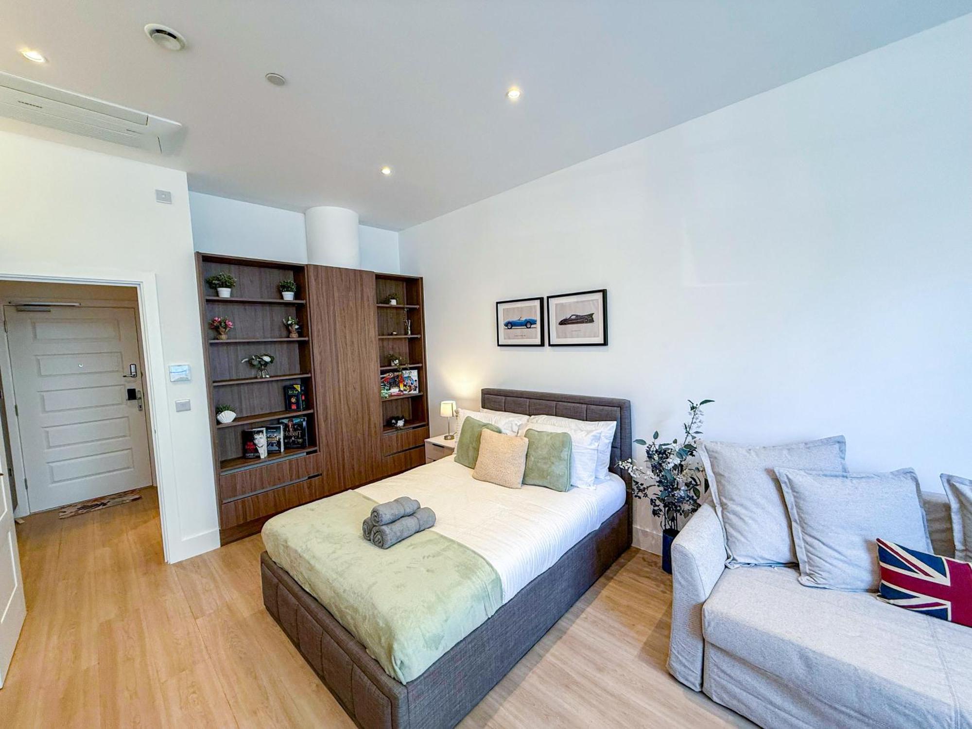 Modern & 3bedroom Flat With Pvt Balcony Steps From Regent's Park * Londres