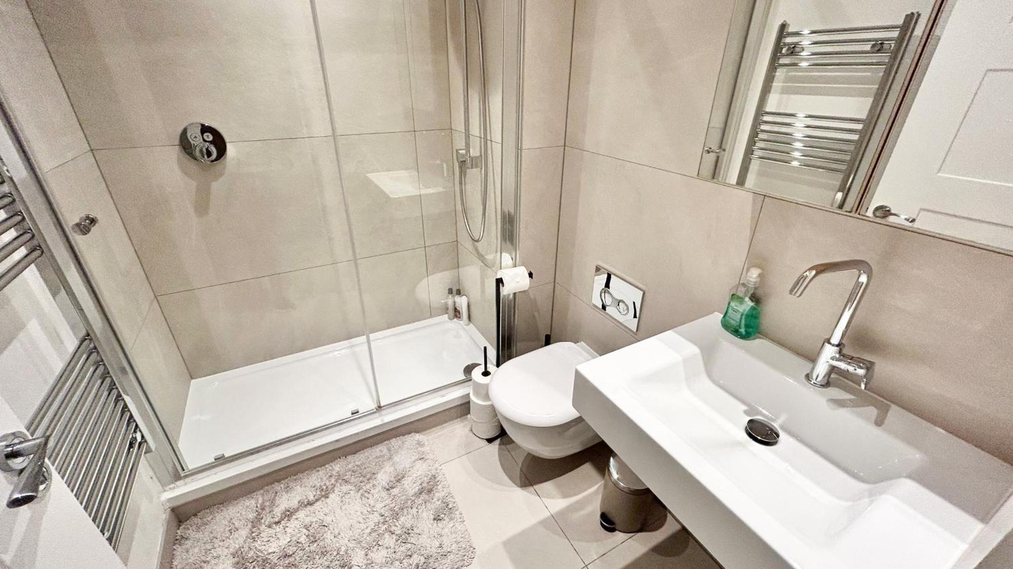 Apartamento Modern & 3bedroom Flat With Pvt Balcony Steps From Regent's Park *