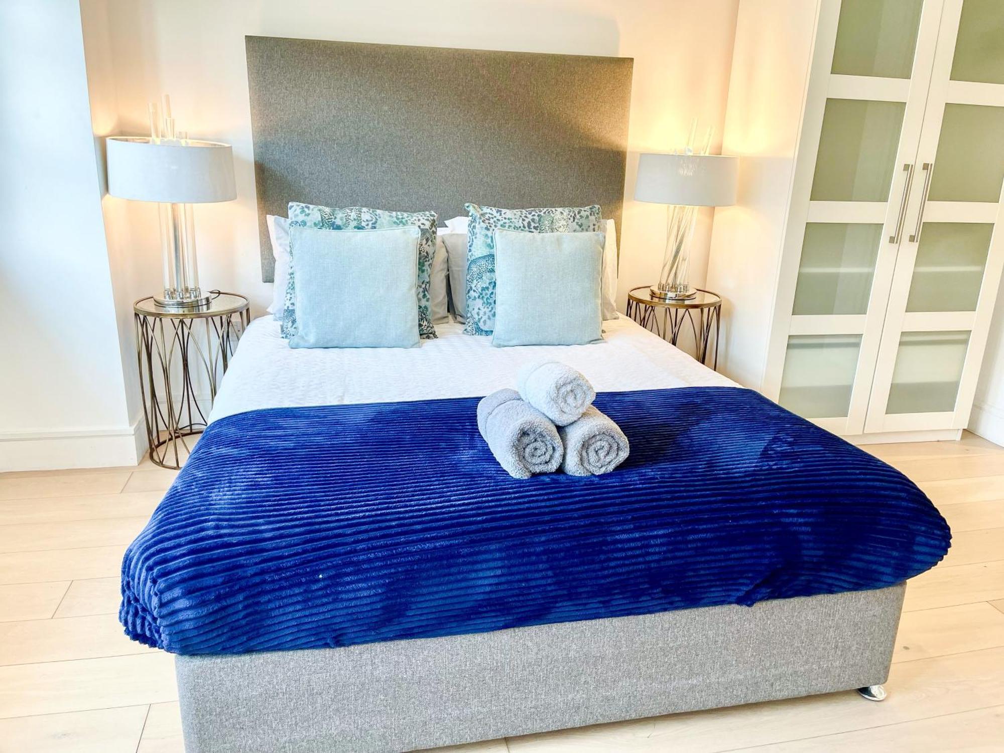 Modern & 3bedroom Flat With Pvt Balcony Steps From Regent's Park Apartamento Londres