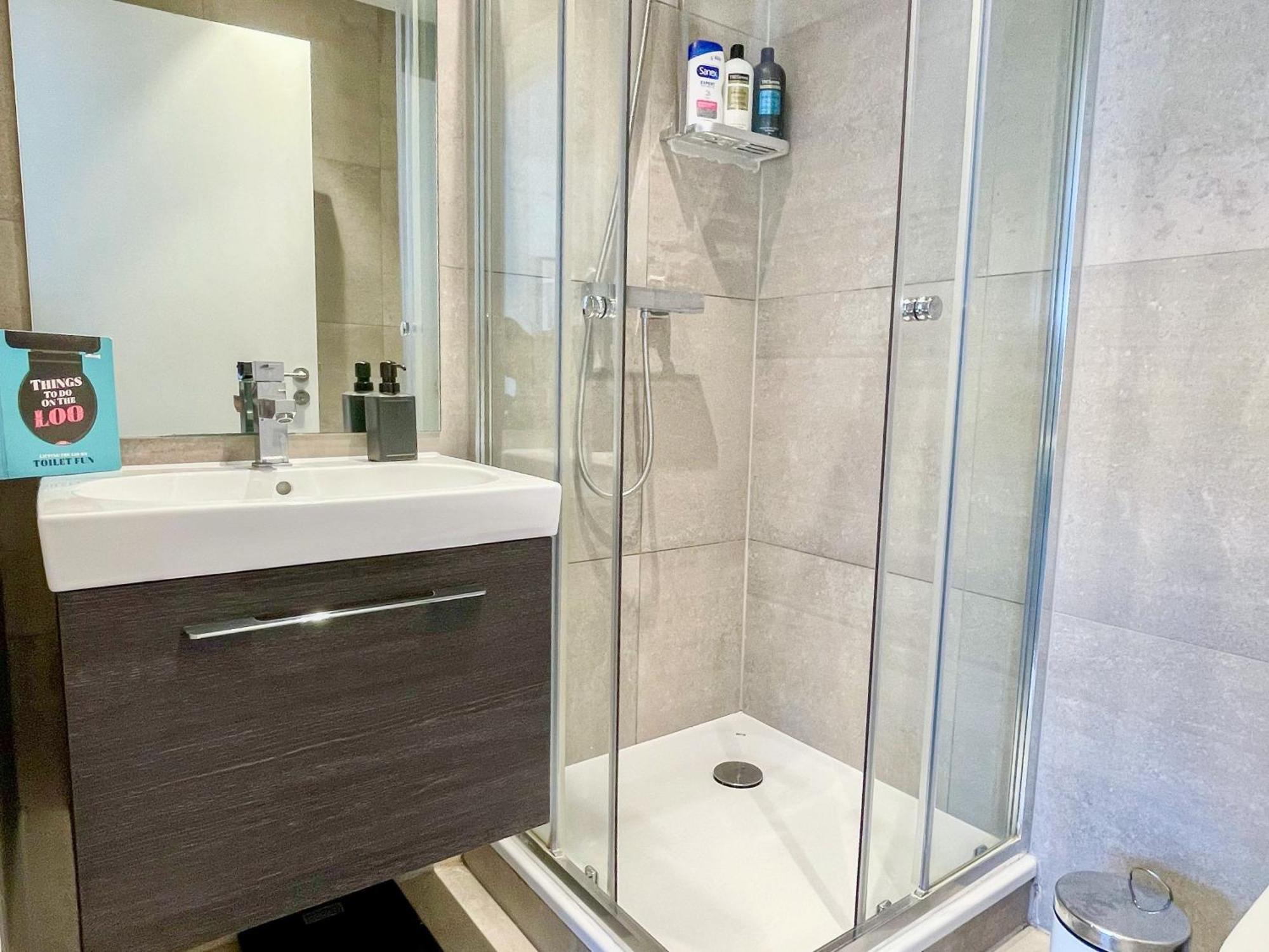 Apartamento Modern & 3bedroom Flat With Pvt Balcony Steps From Regent's Park Londres